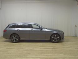 Grau Gebraucht 2021 Mercedes C220 Avantgarde Kombi | 19.480 € (Superpreis)
