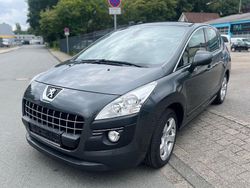 Grau Gebraucht 2010 Peugeot 3008 Premium Van / Kleinbus | 4.250 € (Fairer Preis)