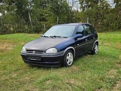 Blau Gebraucht 2000 Opel Corsa Kleinwagen | 450 € (Guter Preis)
