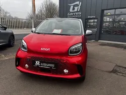 Rot Gebraucht 2021 Smart ForFour Electric Drive Limousine | 14.999 €