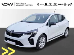 Weiß Gebraucht 2024 Renault Clio V Evolution Limousine | 16.330 € (Superpreis)