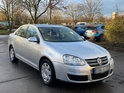 Gebraucht 2009 VW Jetta Limousine | 2.300 € (Superpreis)