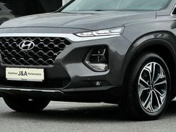 Grau Gebraucht 2020 Hyundai Santa Fe Premium SUV | 27.990 € (Fairer Preis)