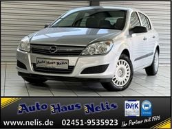 Silber Gebraucht 2009 Opel Astra Selection Limousine | 3.980 € (Teuer)