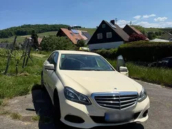 Gelb Gebraucht 2013 Mercedes E200 Limousine | 6.200 € (Etwas zu teuer)