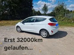 Weiß Gebraucht 2017 Ford Fiesta Trend Kleinwagen | 6.999 € (Superpreis)