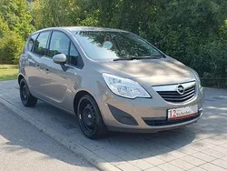 Grau Gebraucht 2013 Opel Meriva Active Van / Kleinbus | 5.999 € (Fairer Preis)