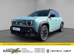 Hautsdefrance grün / schwarz Gebraucht 2025 Renault 4 E-Tech Iconic SUV | 36.699 € (Fairer Preis)