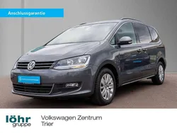 Grau Gebraucht 2022 VW Sharan Comfortline Van / Kleinbus | 30.980 € (Fairer Preis)
