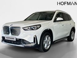 Weiß Neu 2025 BMW iX1 Luxury Line SUV | 51.545 € (Teuer)