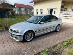 Silber Gebraucht 2003 BMW 330 M Sport Limousine | 7.499 €