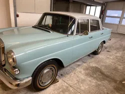 Blau Gebraucht 1965 Mercedes 230 Limousine | 17.498 €