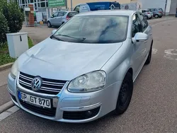 Silber Gebraucht 2009 VW Jetta Comfortline Limousine | 2.299 € (Fairer Preis)