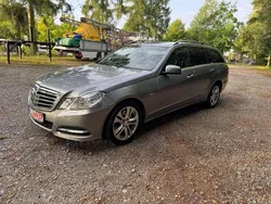 Grau Gebraucht 2011 Mercedes E250 Avantgarde Kombi | 9.500 € (Guter Preis)