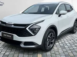 Weiss / deluxeweiss Neu 2025 Kia Sportage Urban SUV | 27.970 € (Guter Preis)