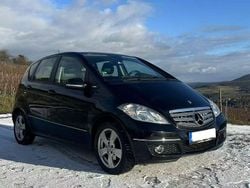 Schwarz Gebraucht 2012 Mercedes A180 Avantgarde Limousine | 3.990 € (Superpreis)