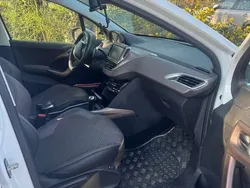 Weiß Gebraucht 2014 Peugeot 2008 SUV | 10.500 € (Fairer Preis)