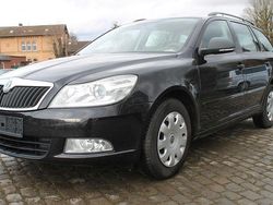 Schwarz Gebraucht 2011 Skoda Octavia Ambiente Limousine | 2.499 € (Guter Preis)
