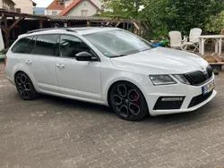 Weiß Gebraucht 2021 Skoda Octavia RS Kombi | 26.900 € (Guter Preis)