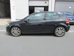 Schwarz Gebraucht 2011 VW Golf VI Team Limousine | 2.999 €