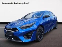 Blau Neu 2025 Kia Ceed Limousine | 29.990 € (Teuer)
