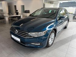 Blau Gebraucht 2019 VW Passat Business Kombi | 17.900 € (Guter Preis)
