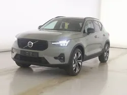 Sage green Gebraucht 2024 Volvo XC40 Plus SUV | 39.900 € (Fairer Preis)