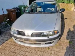 Silber Gebraucht 2003 Mitsubishi Carisma Limousine | 1.299 € (Fairer Preis)