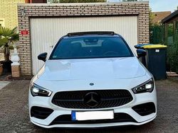 Weiß Gebraucht 2023 Mercedes CLA220 AMG line Limousine | 38.999 € (Etwas zu teuer)