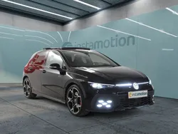 Schwarz Gebraucht 2024 VW Golf VIII Style Limousine | 43.380 € (Fairer Preis)