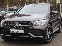 Grau Gebraucht 2020 Mercedes GLC200 AMG line SUV | 30.900 € (Etwas zu teuer)