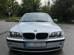 Silber Gebraucht 2002 BMW 325 Basis Limousine | 7.400 € (Teuer)