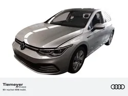 Silber Gebraucht 2023 VW Golf VIII Style Limousine | 26.950 € (Guter Preis)