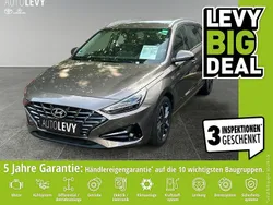 Bronze Gebraucht 2024 Hyundai i30 Trend Kombi | 20.890 € (Guter Preis)