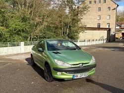 Grün Gebraucht 2002 Peugeot 206 CC Cabrio | 499 €