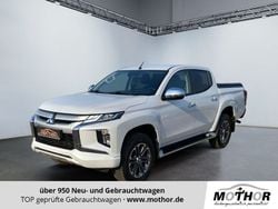 Titan weiss Gebraucht 2021 Mitsubishi L200 Select Abholung | 34.743 € (Fairer Preis)