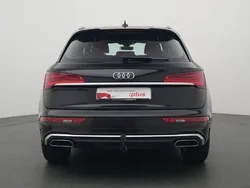 Mythosschwarz metallic Gebraucht 2022 Audi Q5 Business SUV | 38.980 € (Fairer Preis)