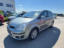 Silber Gebraucht 2008 Toyota Corolla Verso Team Van / Kleinbus | 9.960 € (Teuer)