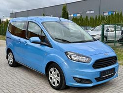 Blau Gebraucht 2017 Ford Tourneo Courier Van / Kleinbus | 10.800 € (Fairer Preis)
