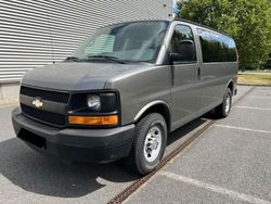 Grau Gebraucht 2012 Chevrolet Express Van / Kleinbus | 29.000 €