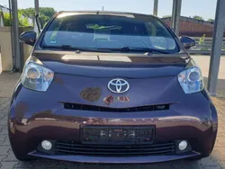 Braun Gebraucht 2010 Toyota iQ Kleinwagen | 3.999 € (Fairer Preis)