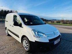 Weiß Gebraucht 2011 Citroën Berlingo Van / Kleinbus | 6.490 € (Fairer Preis)