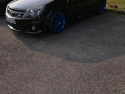 Schwarz Gebraucht 2007 Opel Astra GTC OPC Coupé | 9.500 €