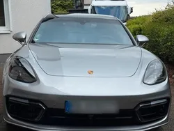 Silber Gebraucht 2022 Porsche Panamera 4S Sport Turismo Limousine | 110.888 € (Teuer)