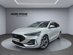 Silber Gebraucht 2024 Ford Focus ST-Line Kombi | 29.900 € (Teuer)
