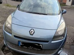 Gebraucht 2010 Renault Scénic III Dynamique Van / Kleinbus | 1.590 €