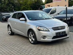 Silber Gebraucht 2010 Kia ProCeed Kleinwagen | 2.999 € (Guter Preis)