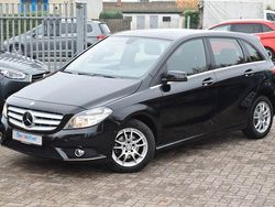 Schwarz Gebraucht 2014 Mercedes B180 Van / Kleinbus | 6.990 € (Fairer Preis)