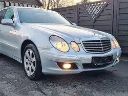 Silber Gebraucht 2008 Mercedes E200 Limousine | 4.200 € (Fairer Preis)
