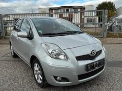 Silber Gebraucht 2012 Toyota Yaris Kleinwagen | 6.490 € (Guter Preis)